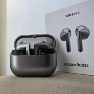 Samsung True Wireless Earbuds with Active Noise Cancellation, 24 hours Playback - White / Grey