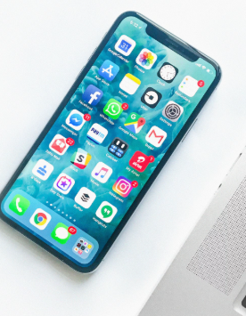 Realme 5G Smartphone 8 GB RAM, 48 MP Camera - Silver / Blue