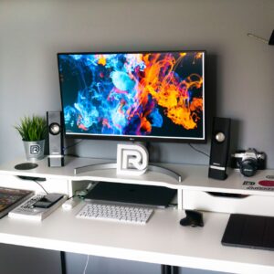 Samsung Full HD VA Monitor - 100 Hz, HDMI + VGA